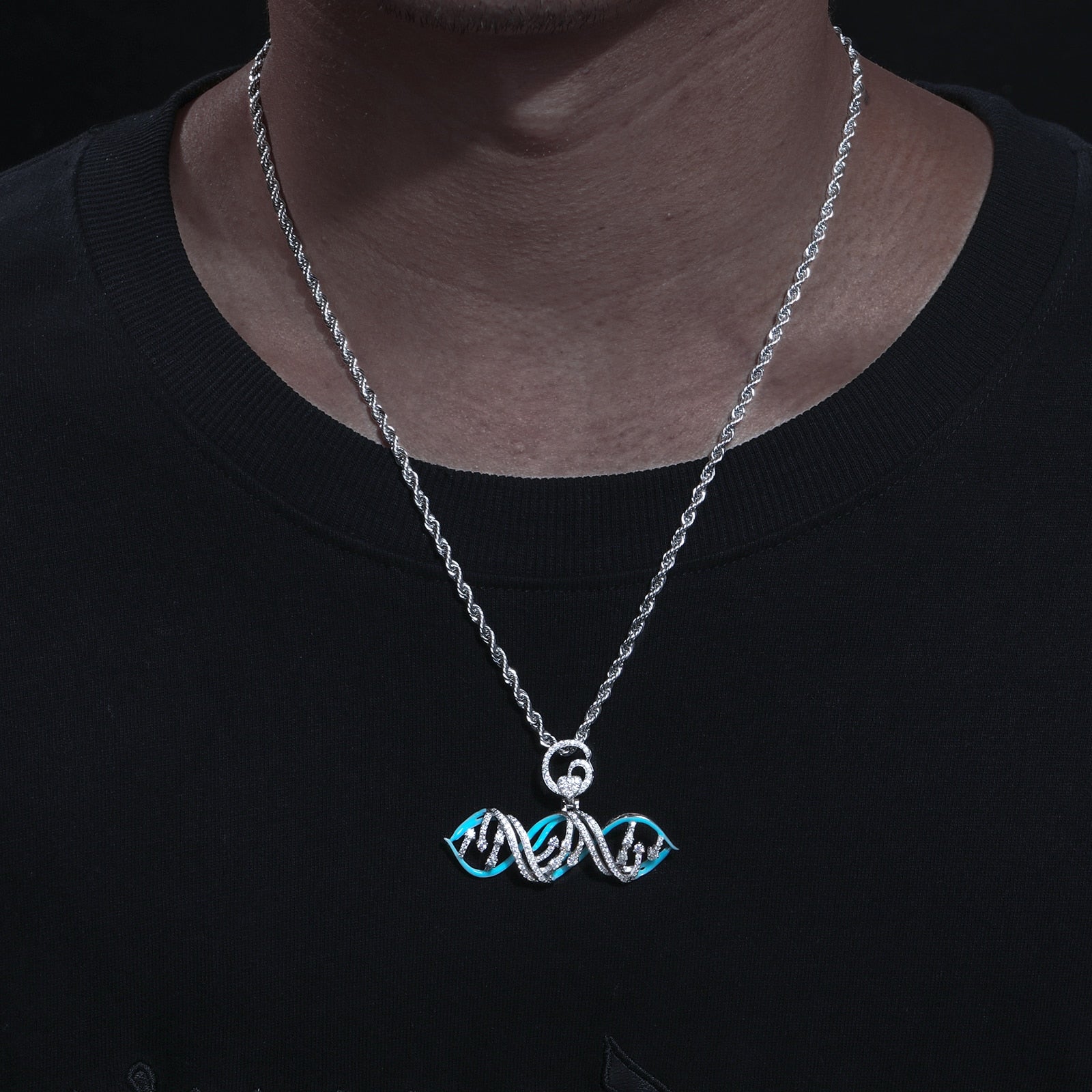 Glowing DNA Pendant 18K x Moissanite - ICECI