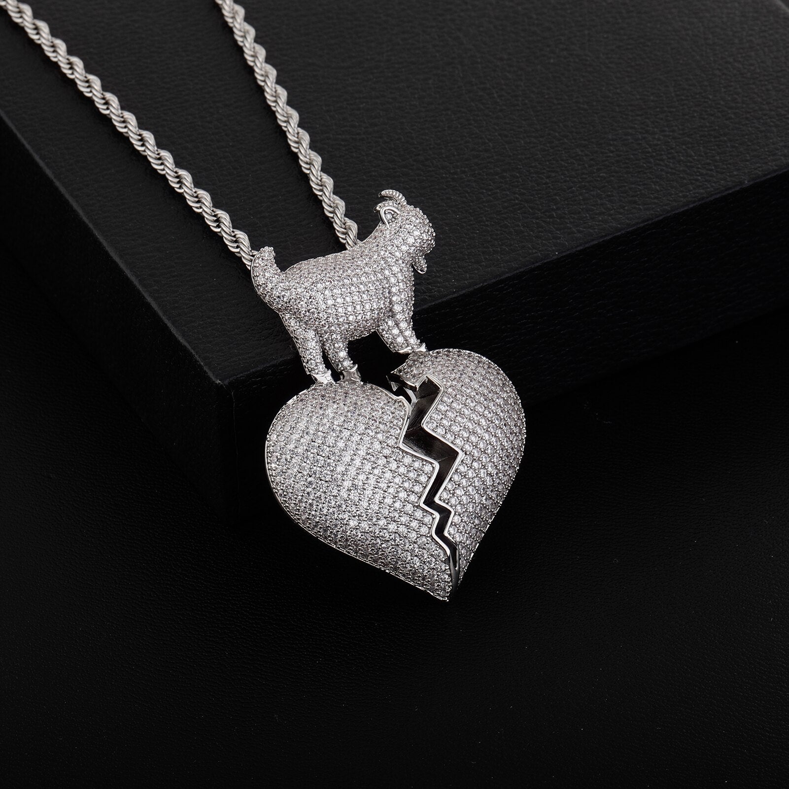Heartbreak Goat Pendant 14K - ICECI