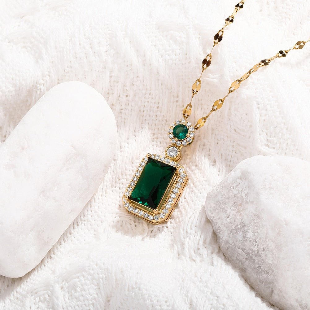 Vintage Emerald Pendant 14K - ICECI