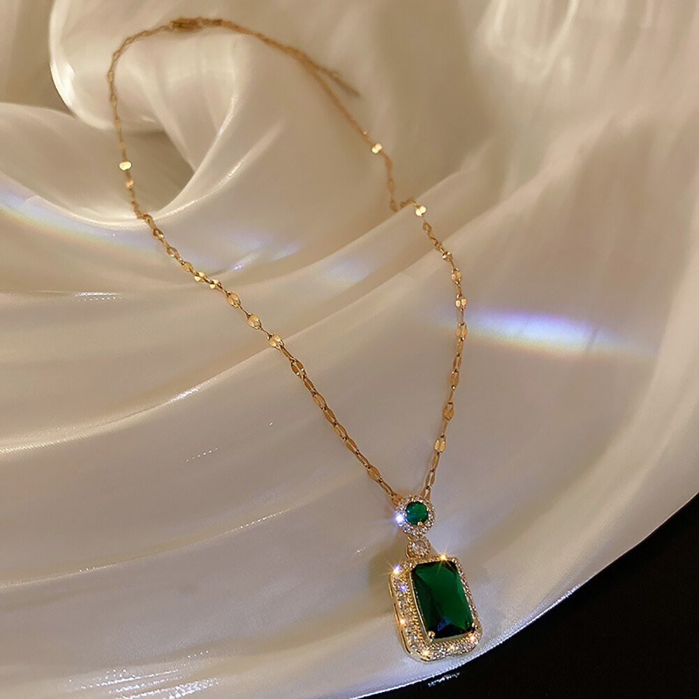 Vintage Emerald Pendant 14K - ICECI
