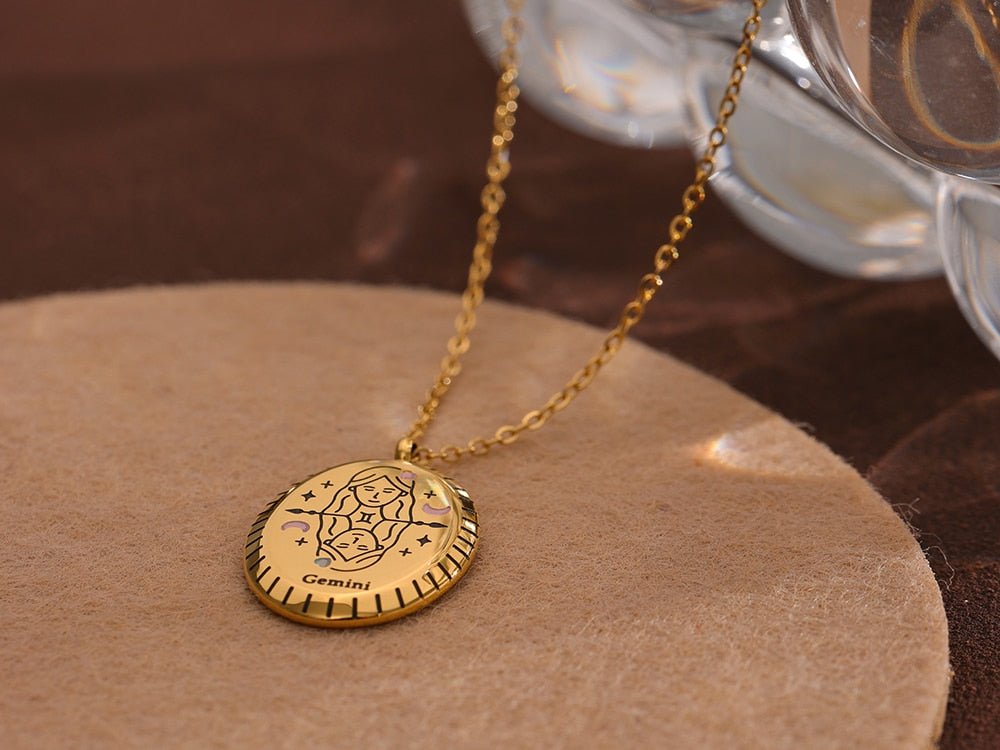 Zodiac Oval Pendant 18K - ICECI